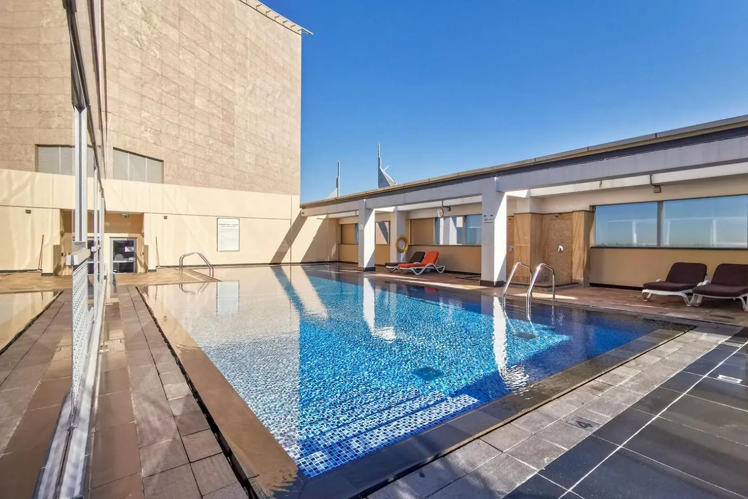 Blueground Difc Roof Pool Underground Parking Dxb-1505 Apartment Dubai 0*,