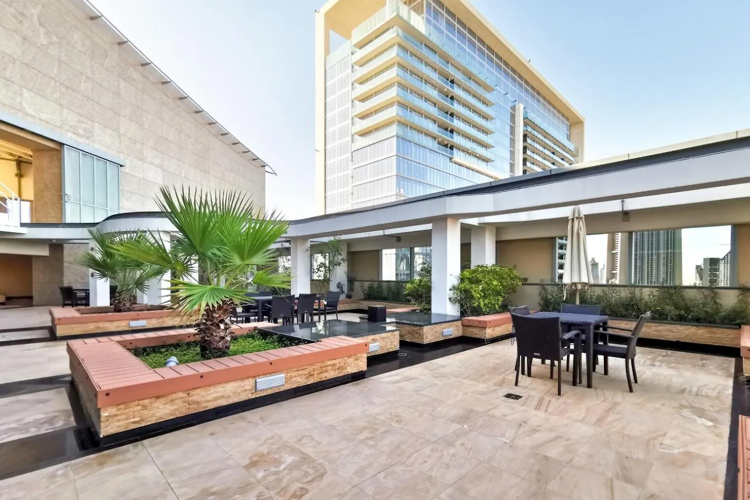 Blueground Difc Roof Pool Underground Parking Dxb-1505 Apartment Dubai